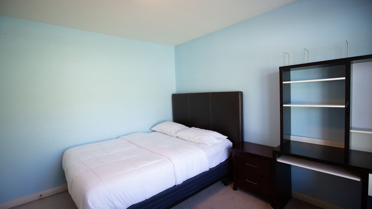 Photo of Bedroom in Upper Lonsdale