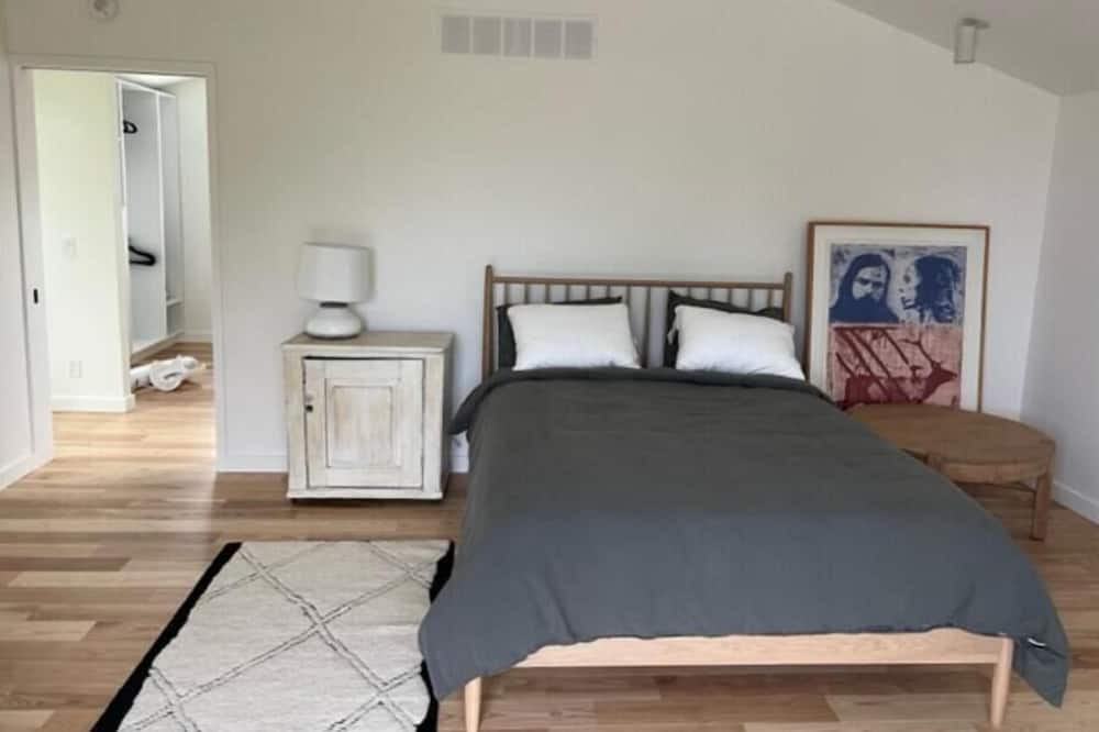 Photo of Bedroom in Southampton