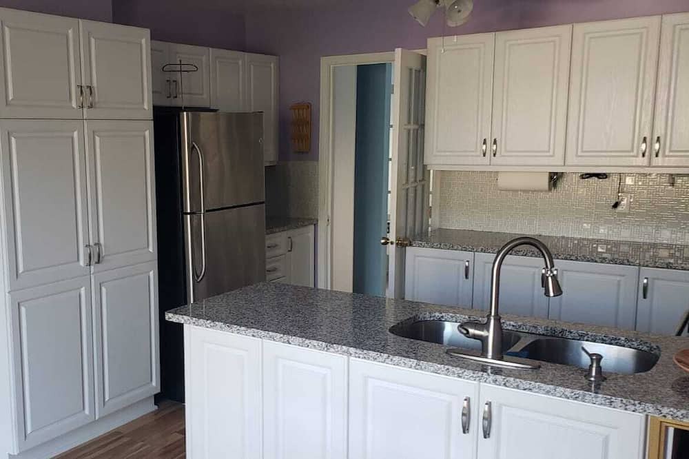 Photo of Kitchen in Orleans Village - Chateauneuf