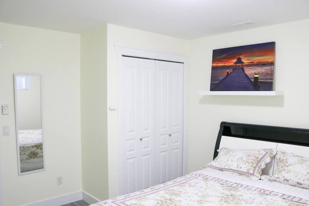 Photo of Bedroom in South Newton