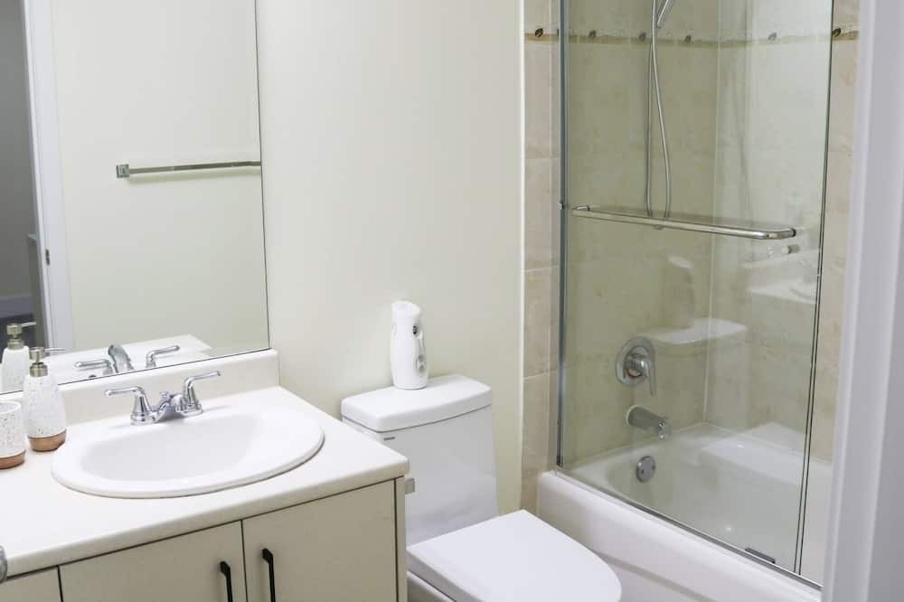 Photo of Bathroom in South Newton