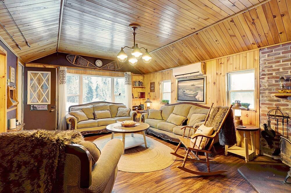 Photo of Livingroom in Juniper