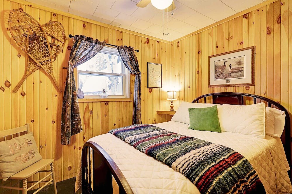 Photo of Bedroom in Juniper