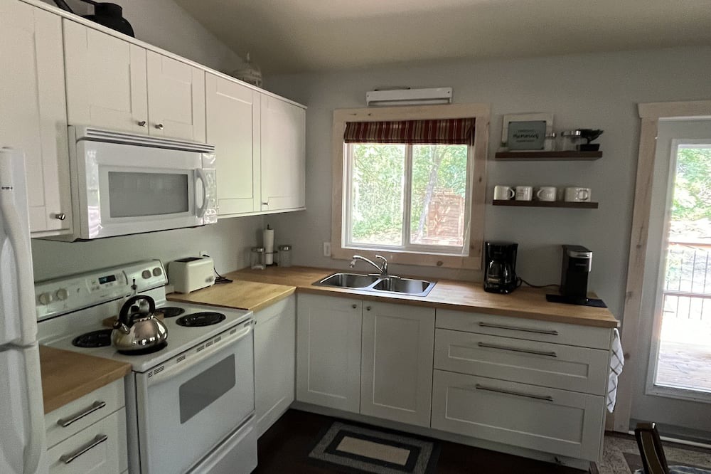 Photo of Kitchen in Division No. 4