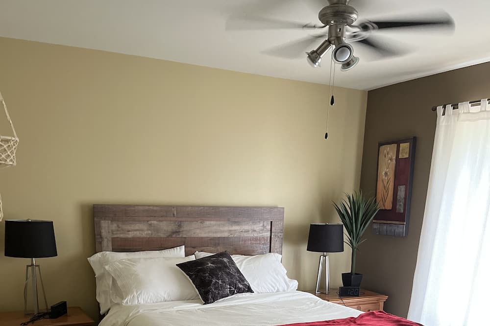Photo of Bedroom in Division No. 4
