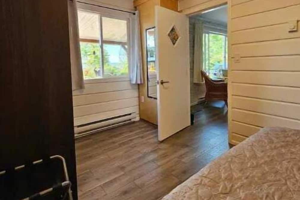 Photo of Bedroom in Chemainus