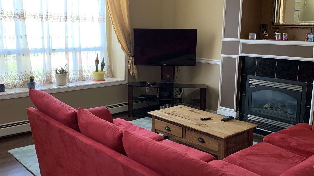 Photo of Livingroom in Guildford