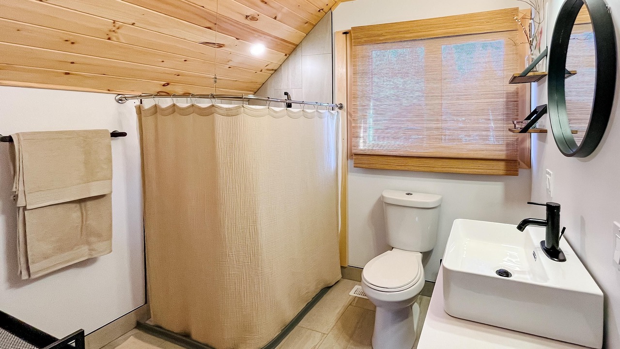 Photo of Bathroom in Haliburton