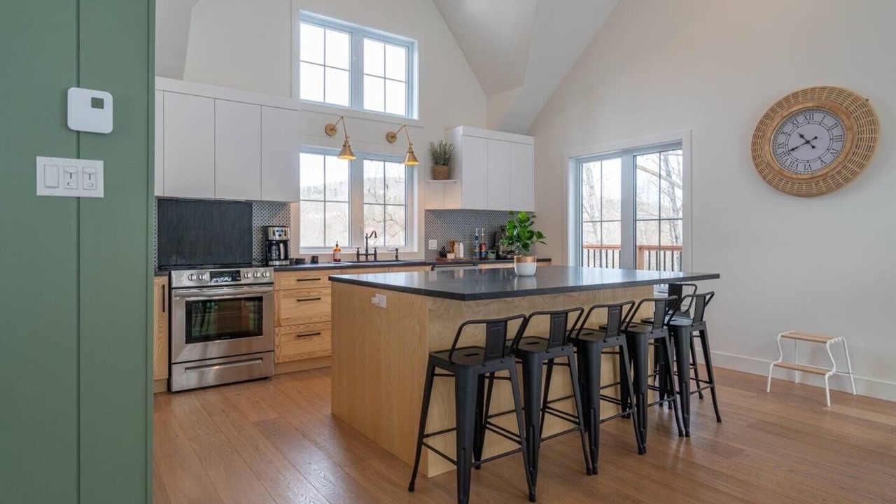 Photo of Kitchen in Stanstead Township