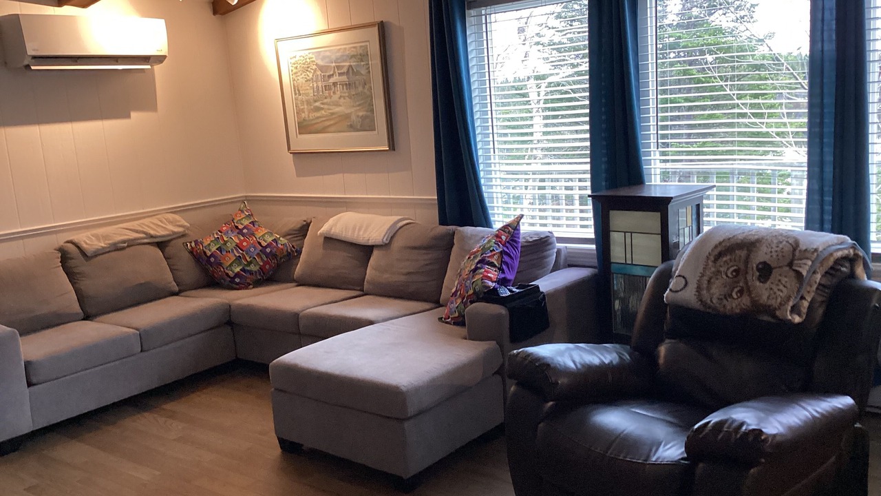Photo of Livingroom in Terra Nova