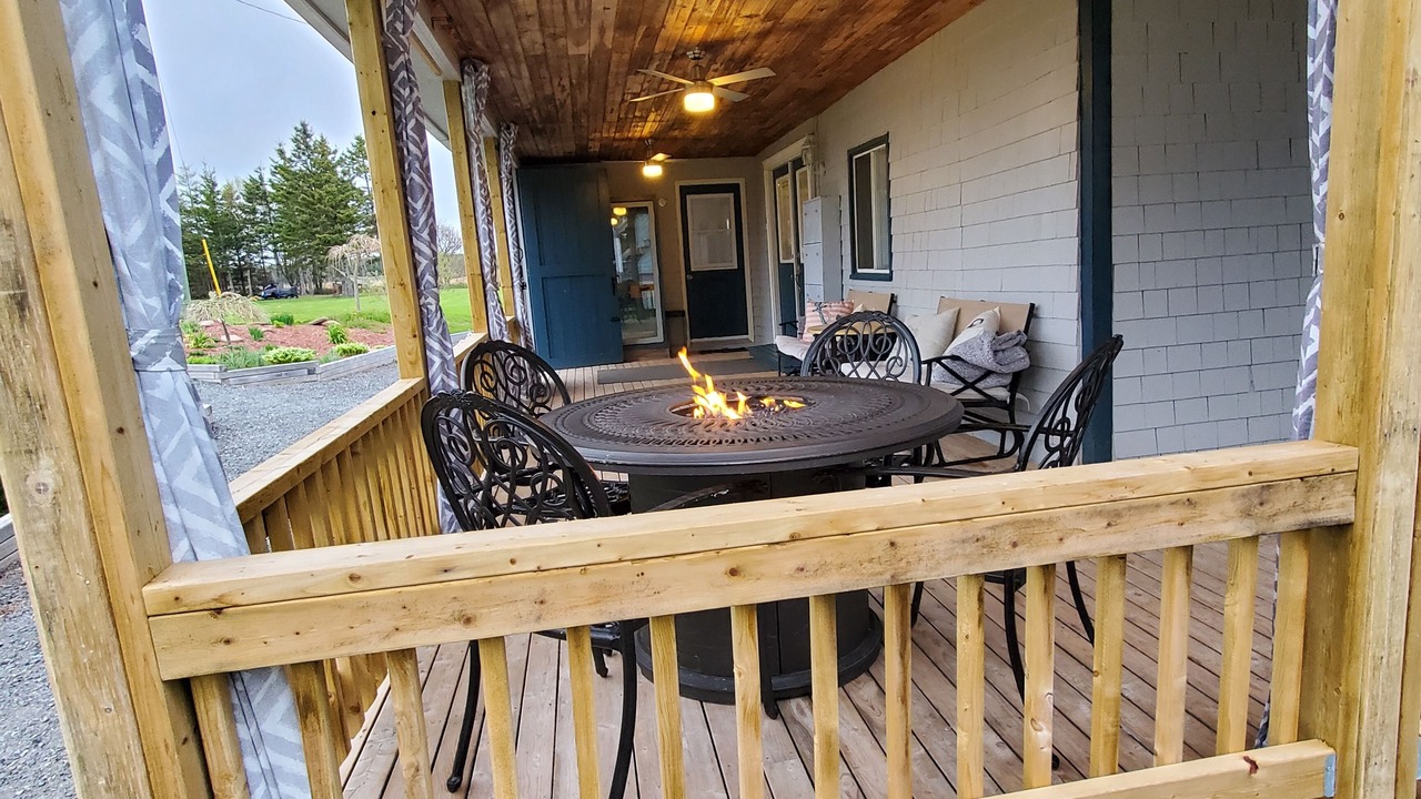 Photo of Patio Balcony in Little Sands