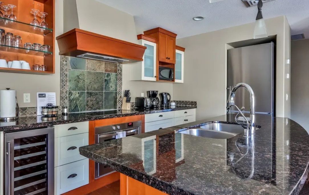Photo of Kitchen in Cougar Creek