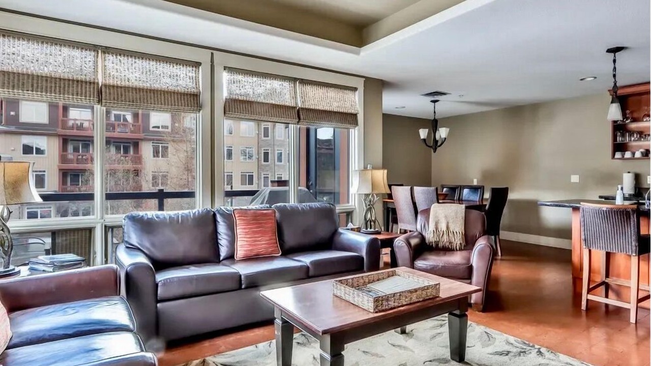 Photo of Livingroom in Cougar Creek