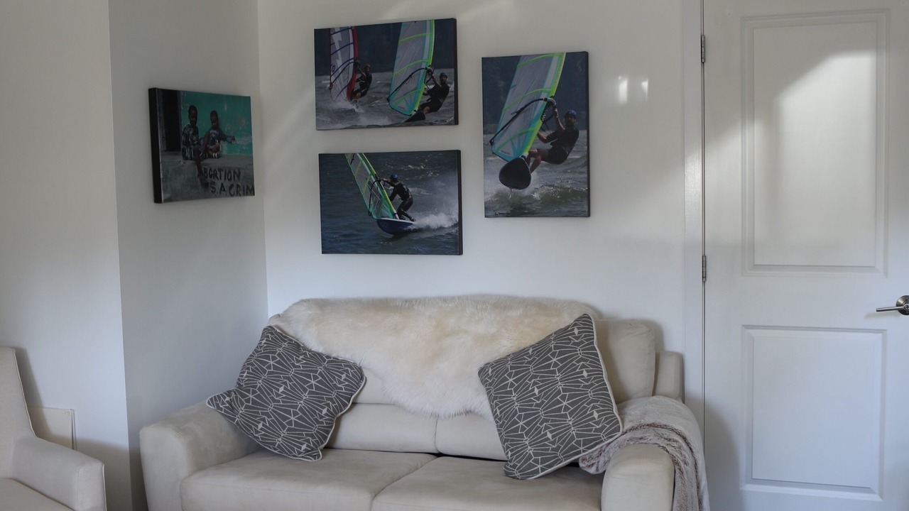 Photo of Livingroom in North Vancouver