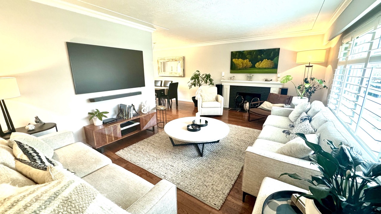Photo of Livingroom in North Vancouver