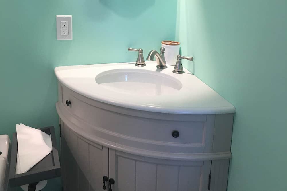 Photo of Bathroom in Whitchurch-Stouffville