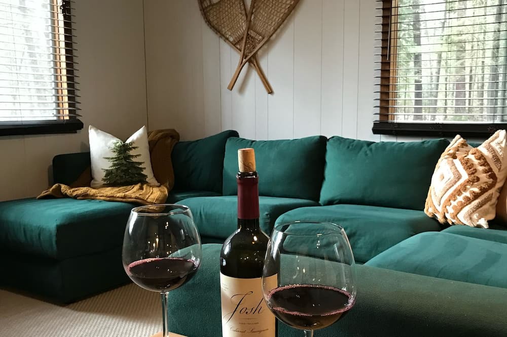 Photo of Livingroom in Madawaska Valley