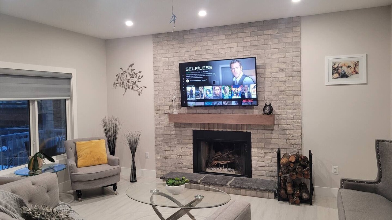 Photo of Livingroom in Wabamun