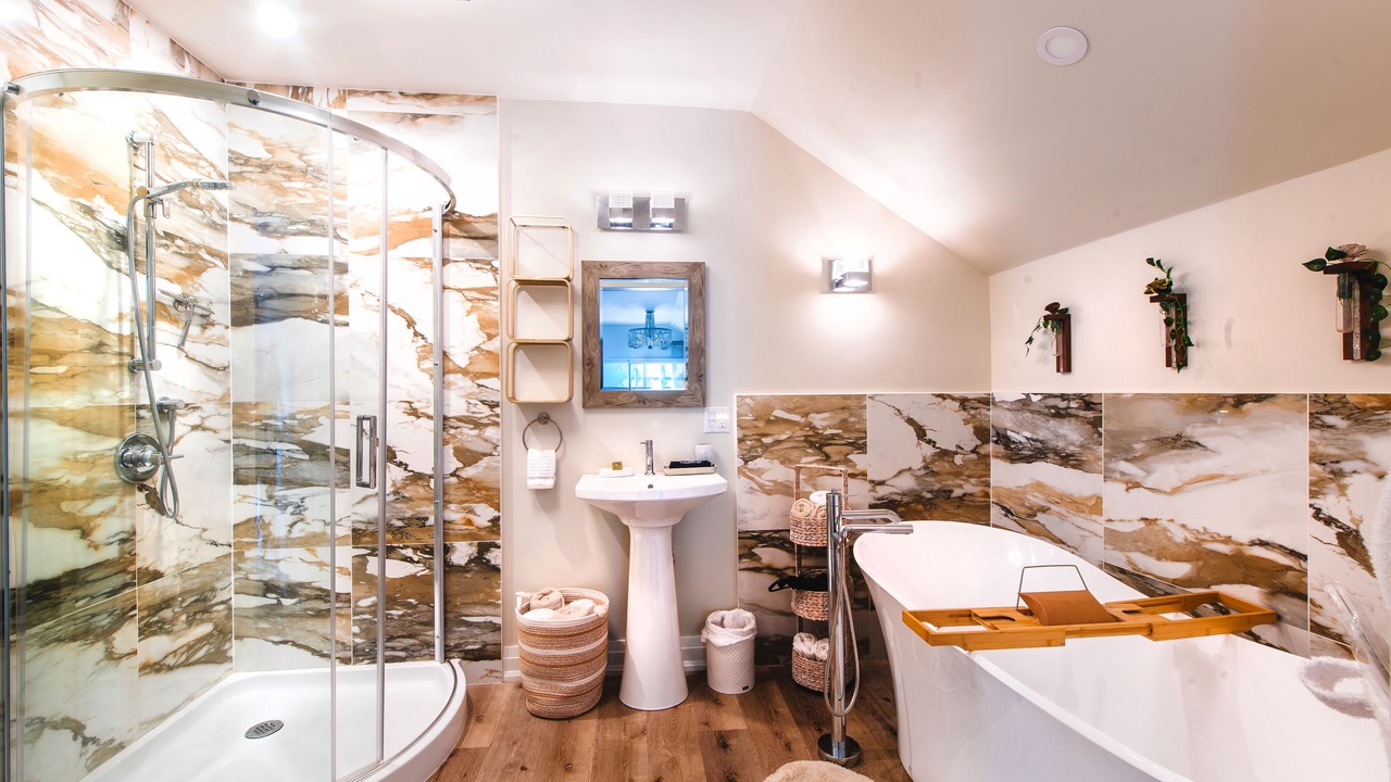 Photo of Bathroom in Cayuga