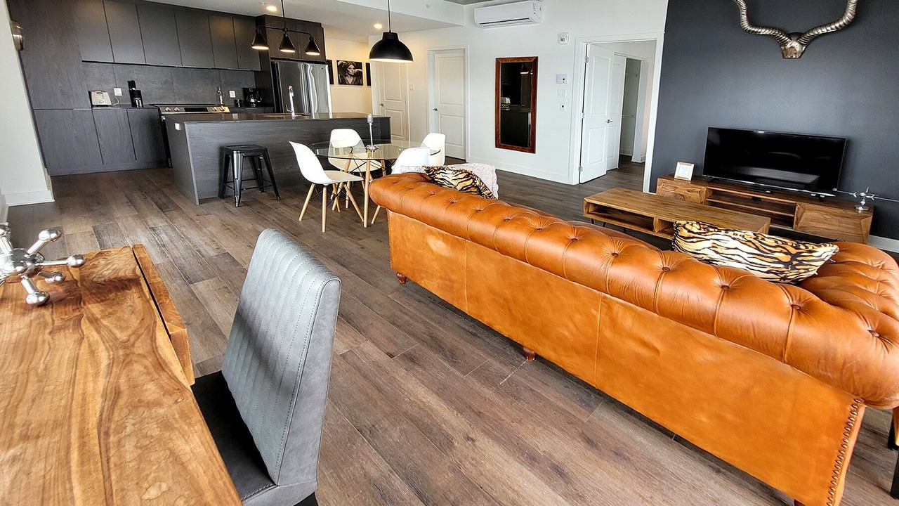 Photo of Livingroom in Fabreville
