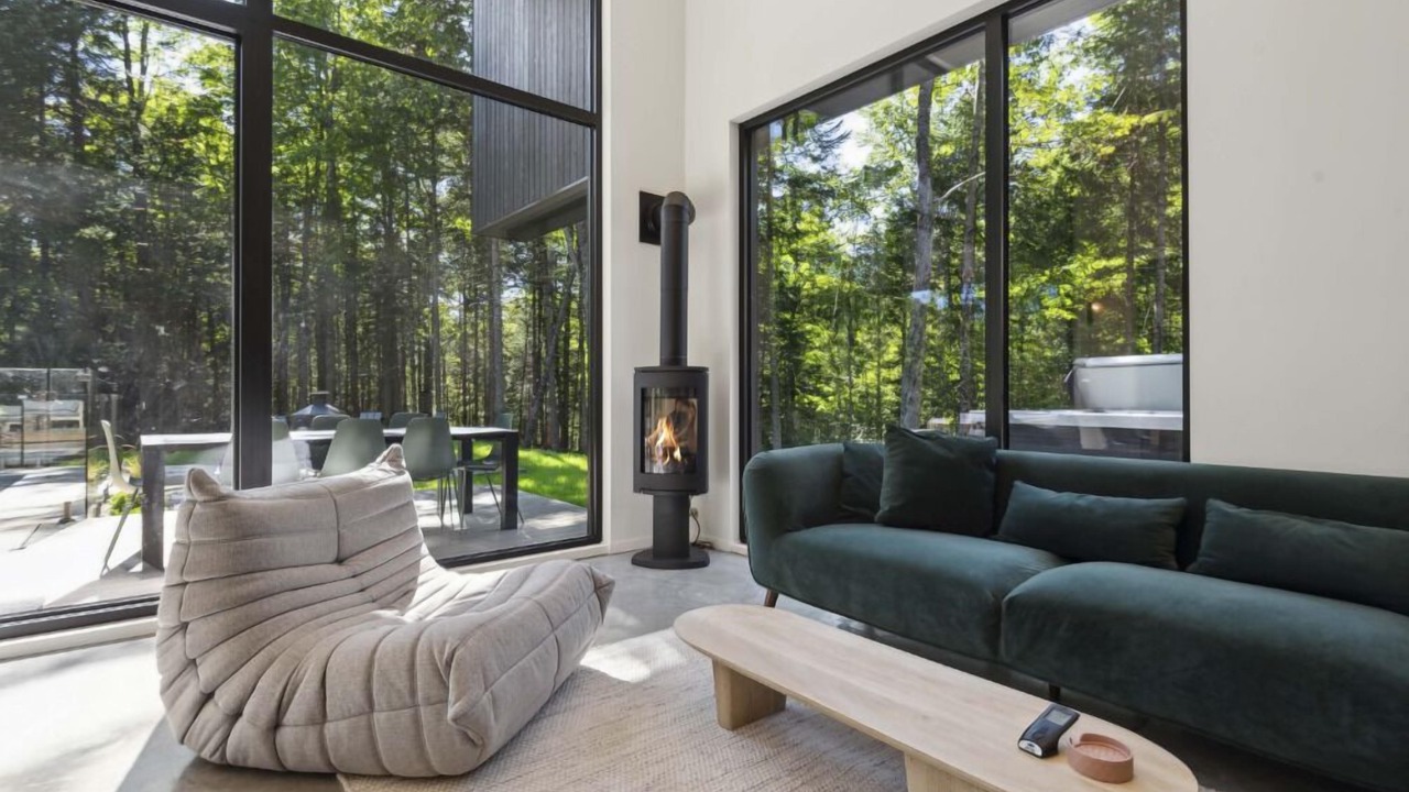 Photo of Livingroom in Saint-Etienne-De-Bolto