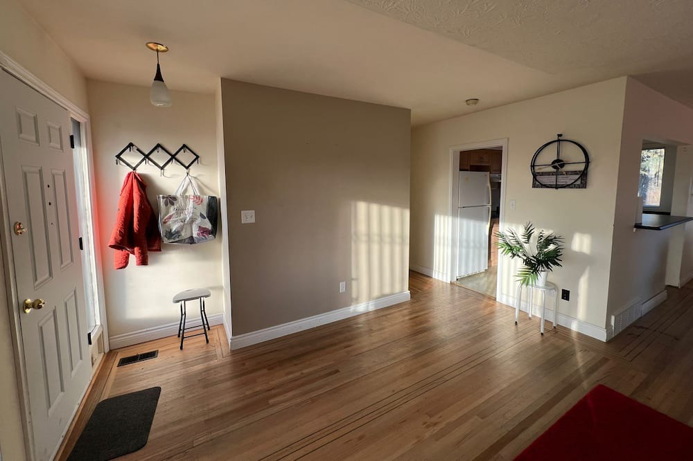 Photo of Bedroom in Delta