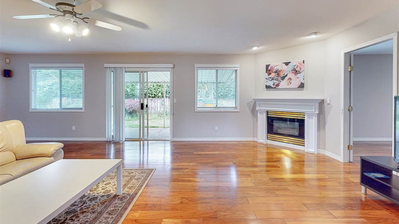 Photo of Livingroom in Dunbar