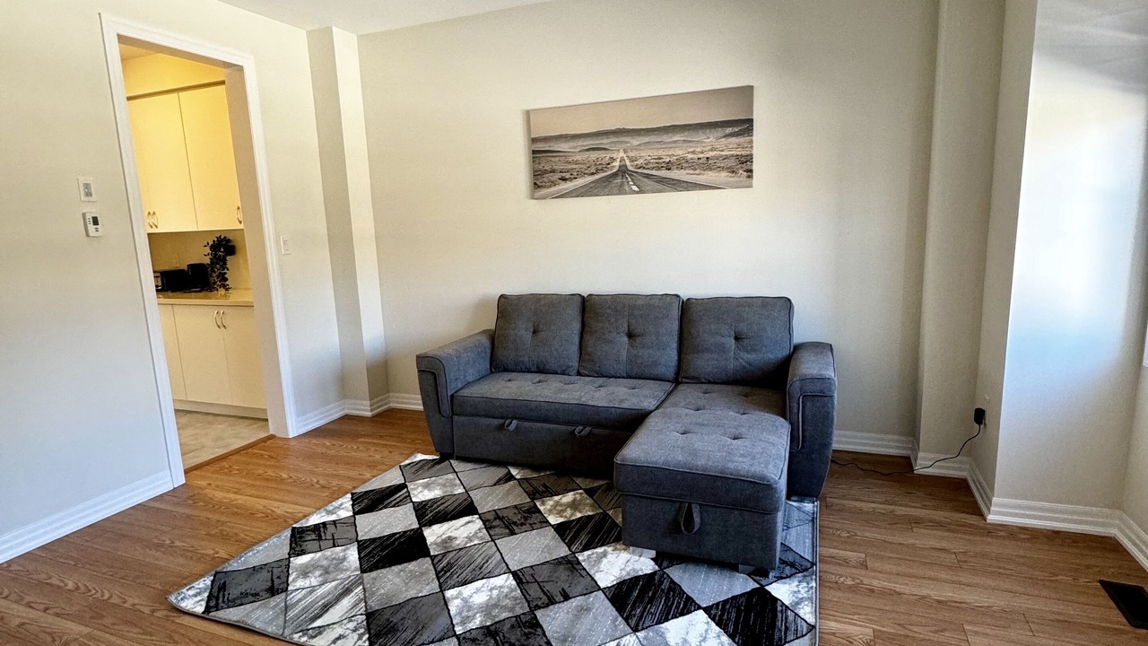 Photo of Livingroom in Stayner