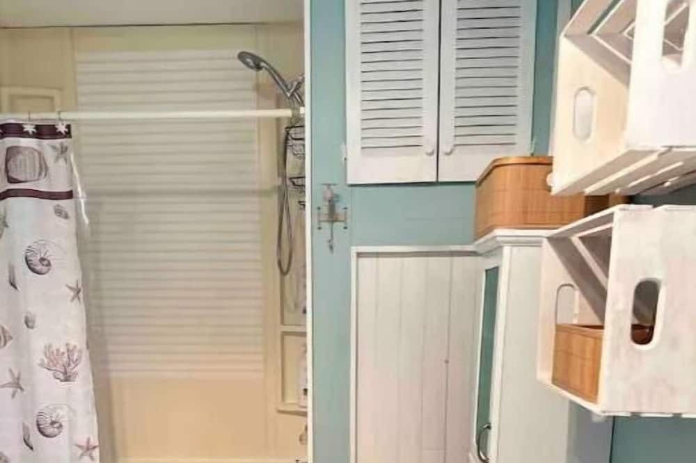 Photo of Bathroom in Leamington