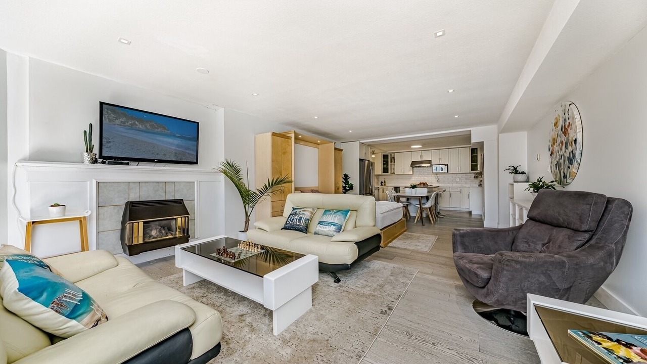 Photo of Livingroom in White Rock