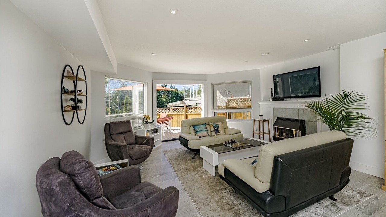 Photo of Livingroom in White Rock