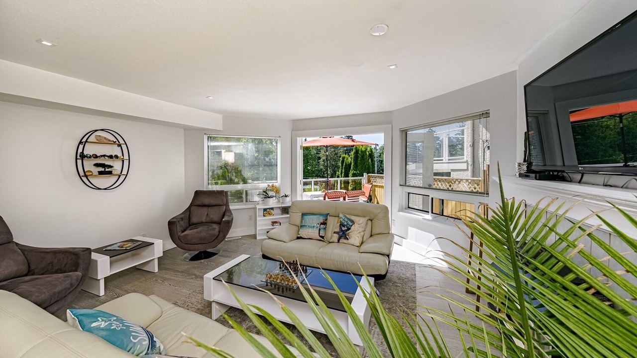 Photo of Livingroom in White Rock