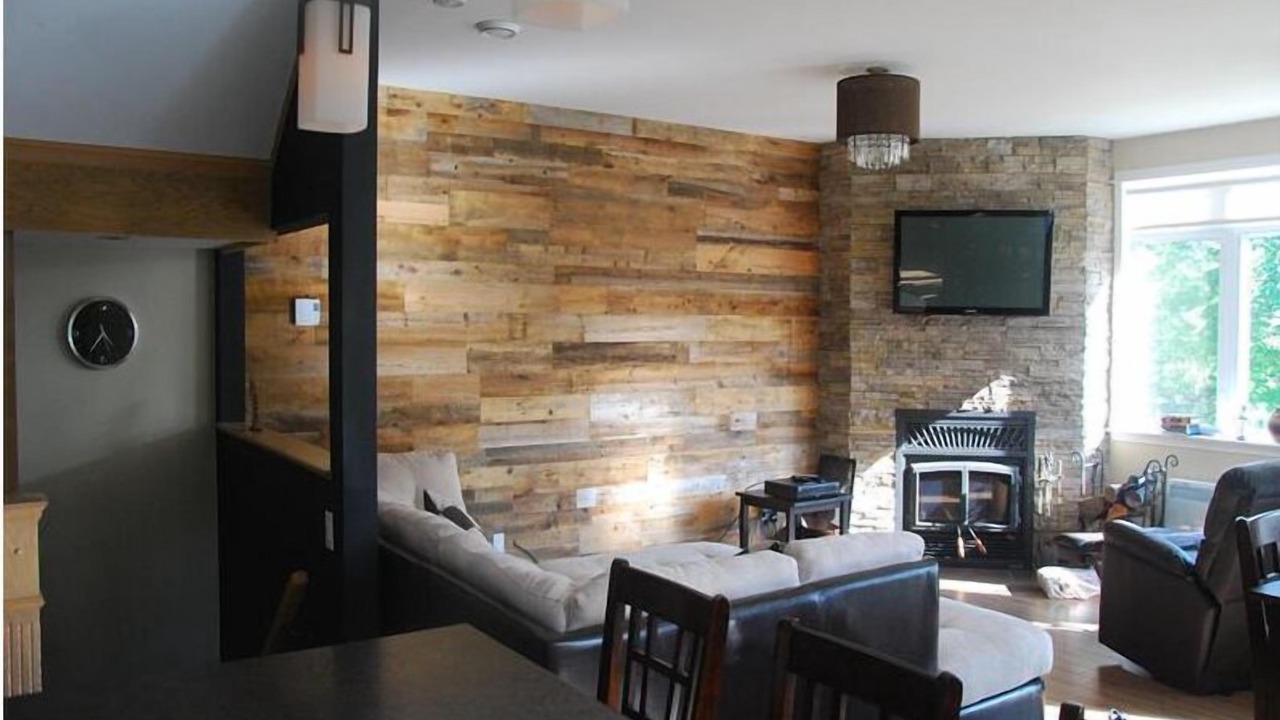 Photo of Livingroom in Owl's Head Ski Resort