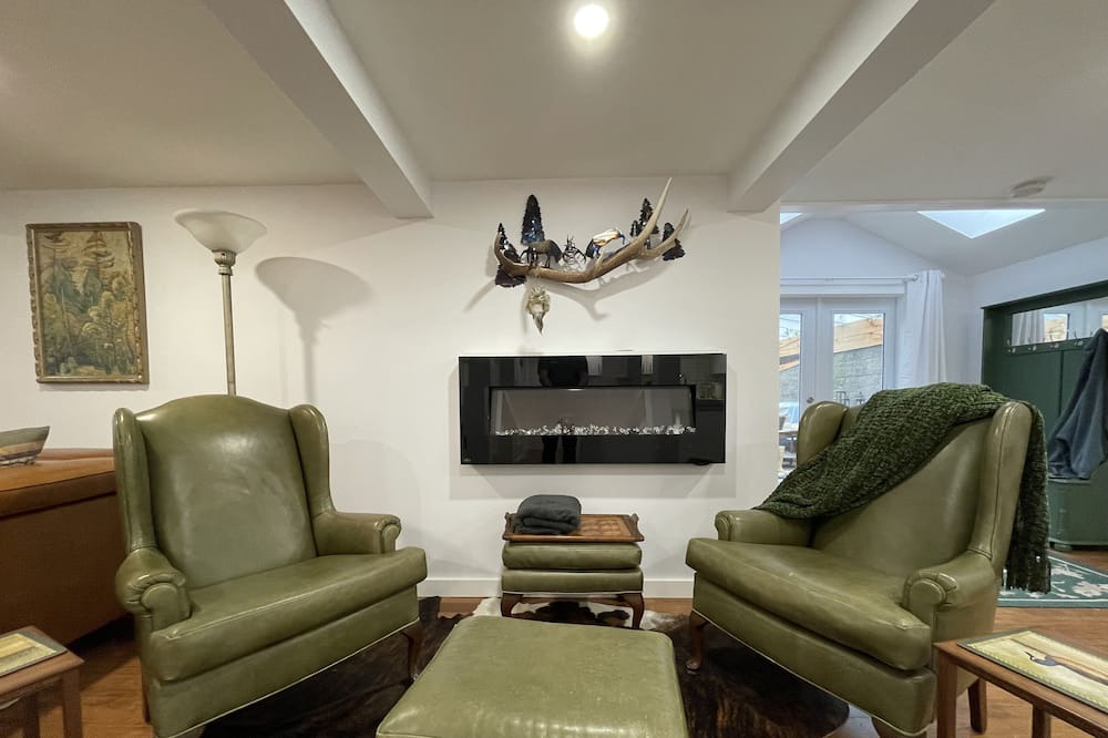Photo of Livingroom in Sooke