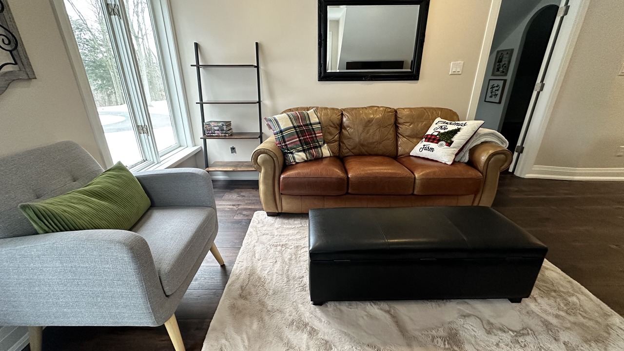 Photo of Livingroom in Milton