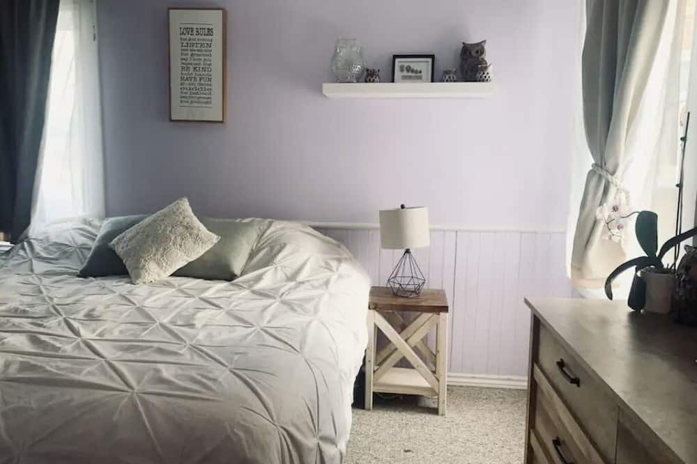 Photo of Bedroom in Owen Sound