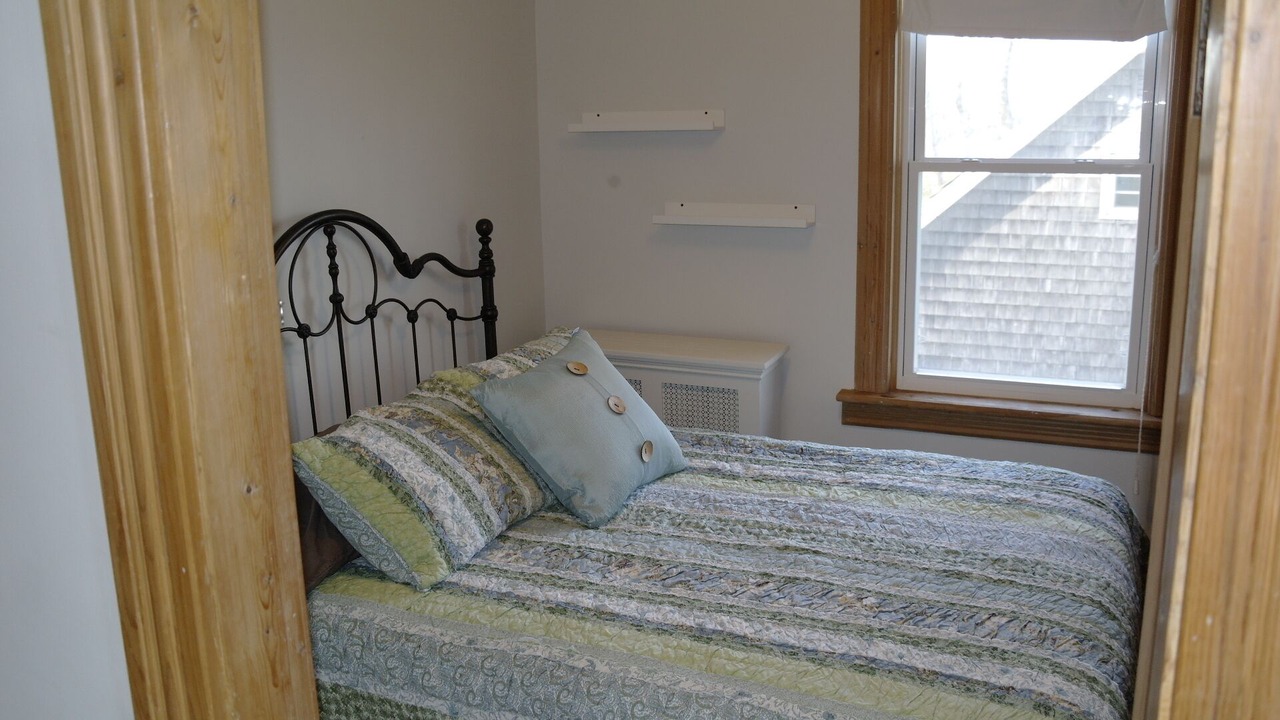 Photo of Bedroom in New London