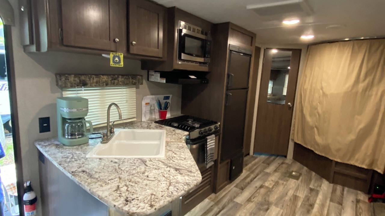 Photo of Kitchen in Slave Lake