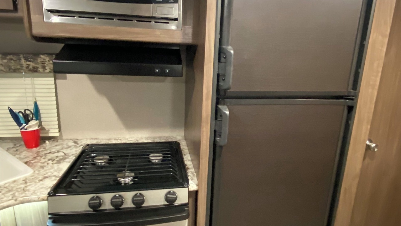 Photo of Kitchen in Slave Lake