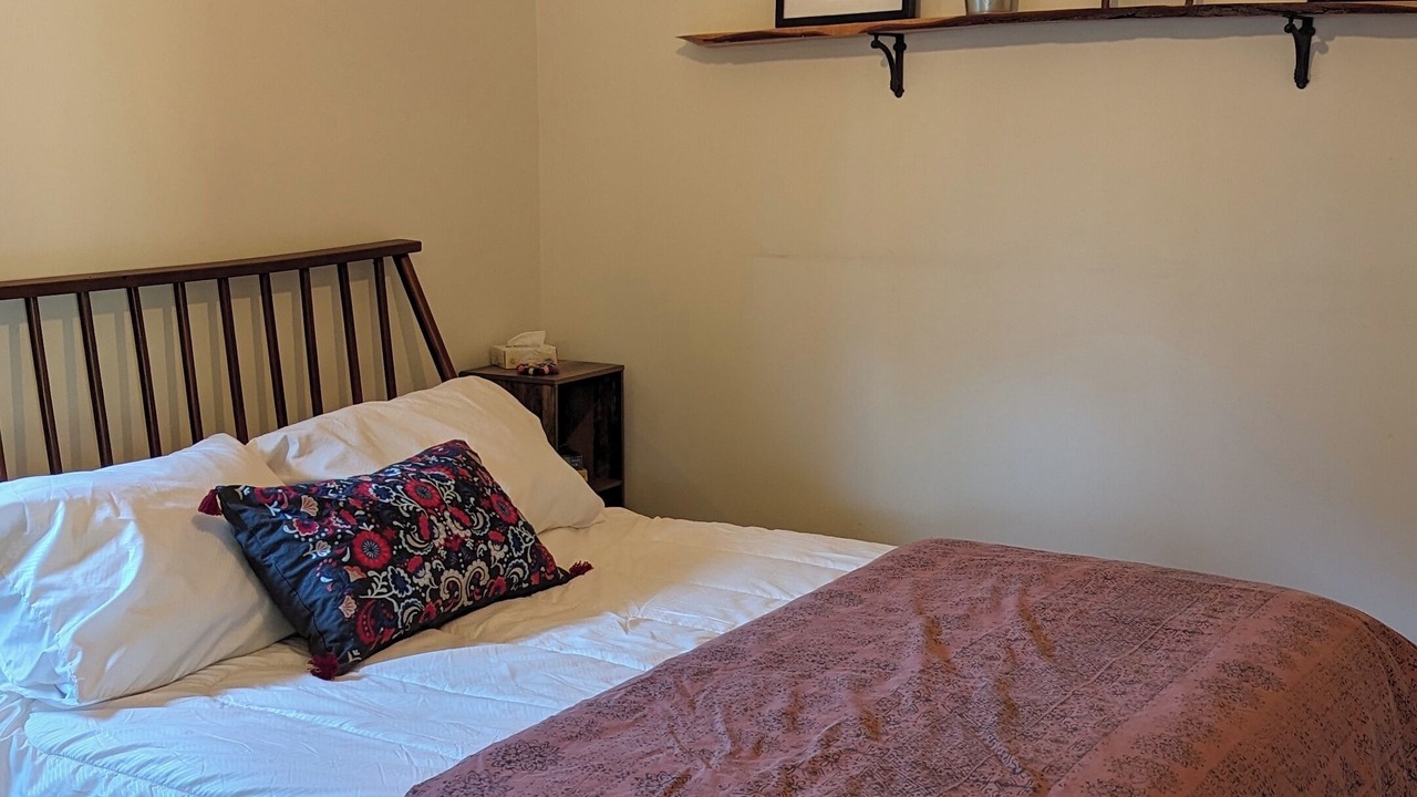 Photo of Bedroom in Colchester County