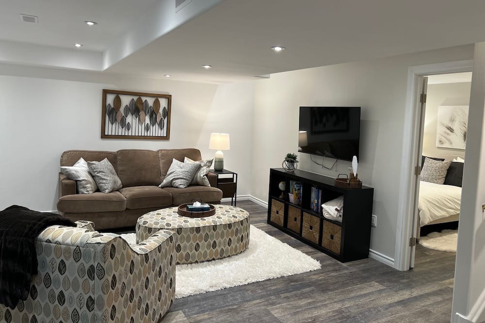 Photo of Livingroom in Alliston