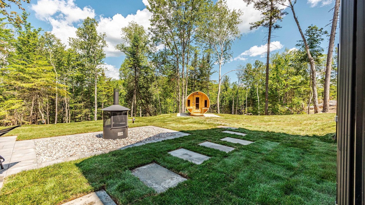 Photo of Outdoor in West End