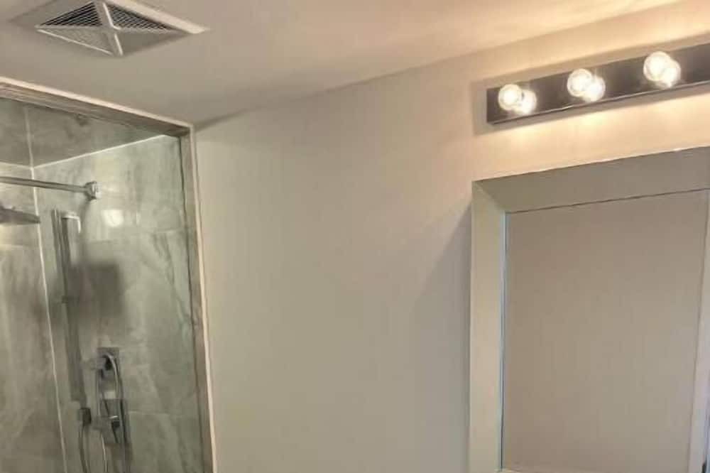Photo of Bathroom in Aurora