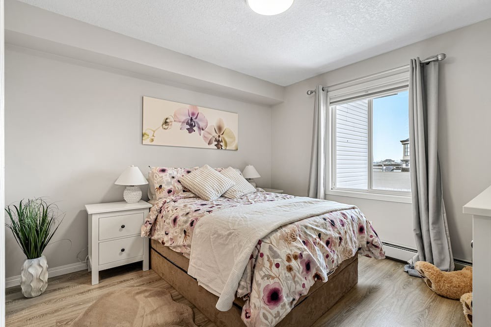 Photo of Bedroom in Okotoks