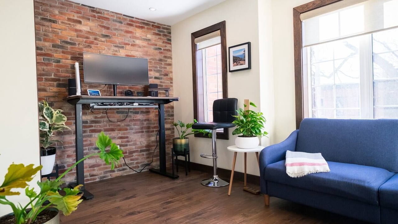 Photo of Livingroom in Leslieville