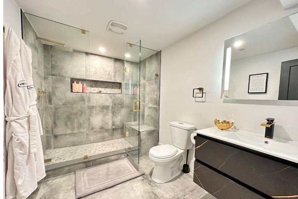 Photo of Bathroom in Grimsby