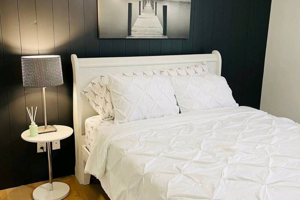 Photo of Bedroom in Quail Ridge