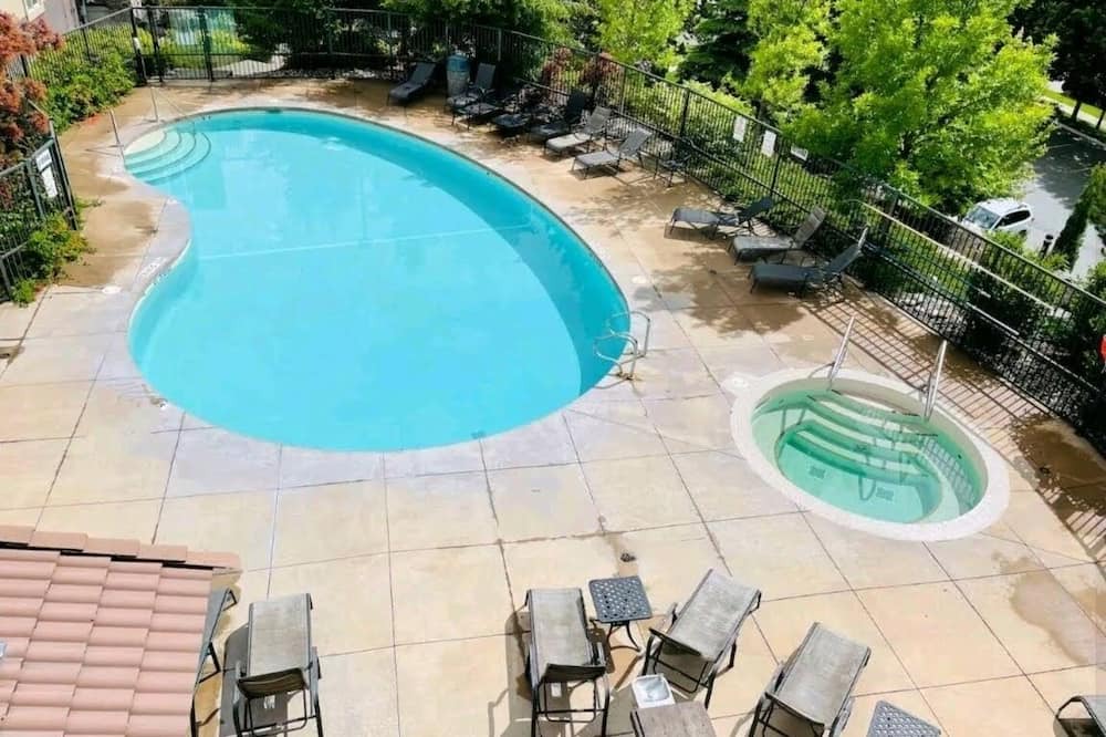 Photo of Outdoor in Quail Ridge