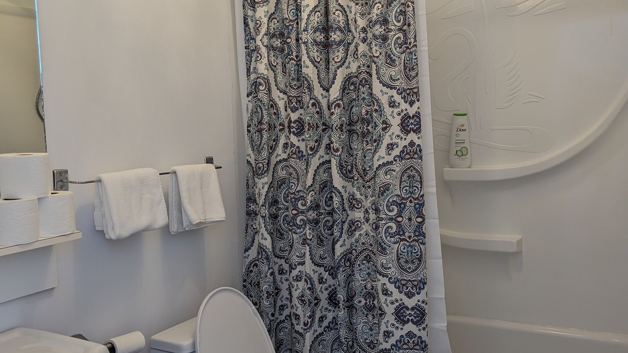 Photo of Bathroom in Saint-David-de-Falardeau