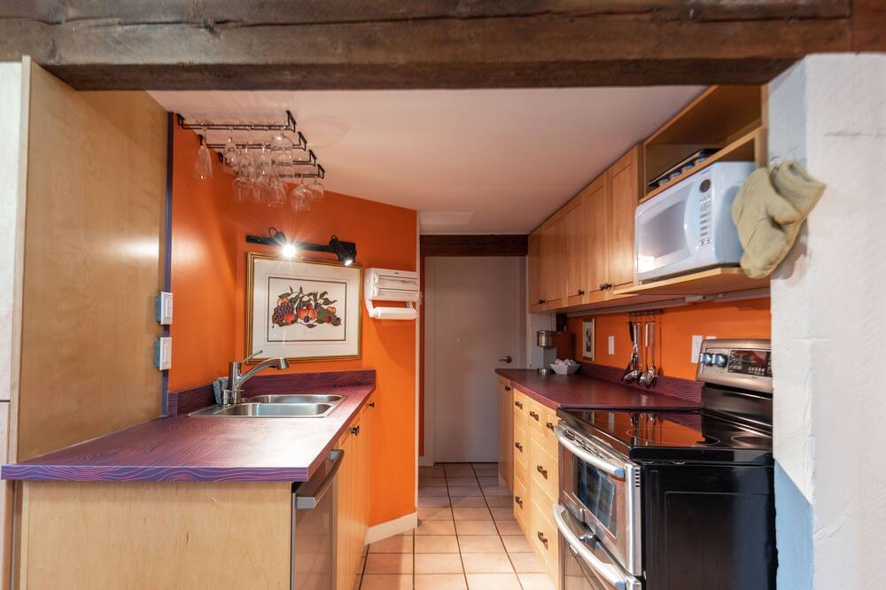 Photo of Kitchen in Shawnigan Lake
